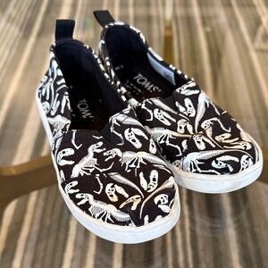 TOMS Kids Black and White Dinosaur Sneakers